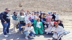 أوراسكوم بيراميدز تنظم رحلة ترفيهية لفتيات “بناتي” بالأهرامات