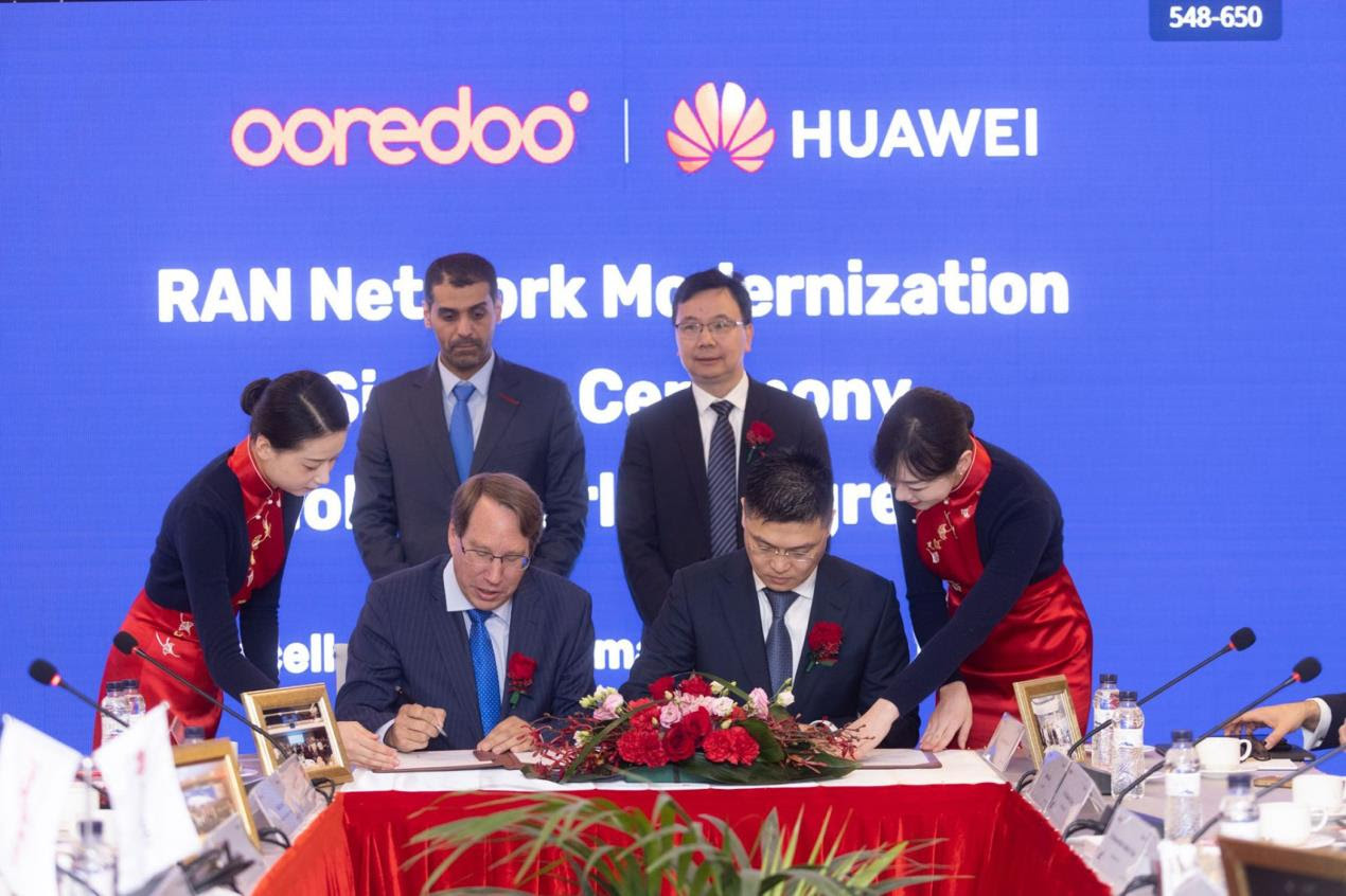 Ooredoo توقع اتفاقية تعاون مع Huawei لتطور تجربة عملائها عبر شبكات محدثة خلال فعاليات المؤتمر العالمي للجوال 2023