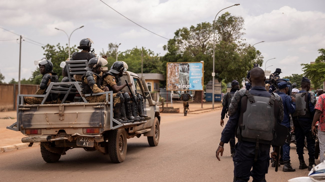 مقتل 11 جنديا و 112 مسلحا خلال عملية عسكرية في بوركينا فاسو
