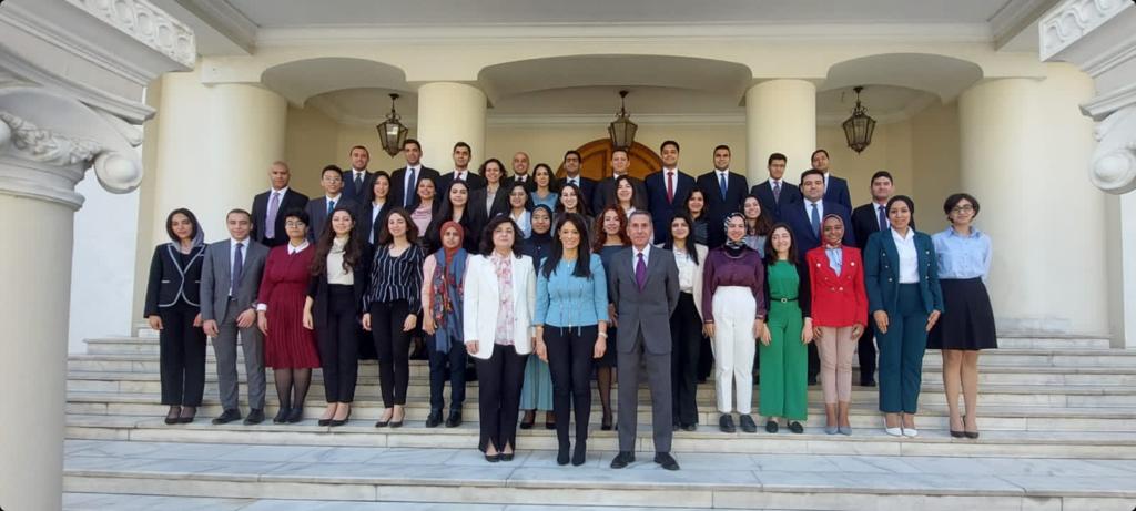 القطاع الخاص ودعم الشركات الناشئة من محاور العمل مع شركاء التنمية