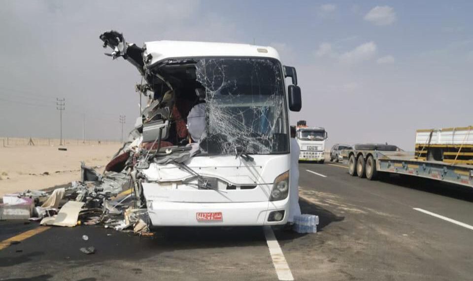 مصرع شخصين وإصابة 40.. تفاصيل تعرض مصريين معتمرين لحادث في مكة المكرمة