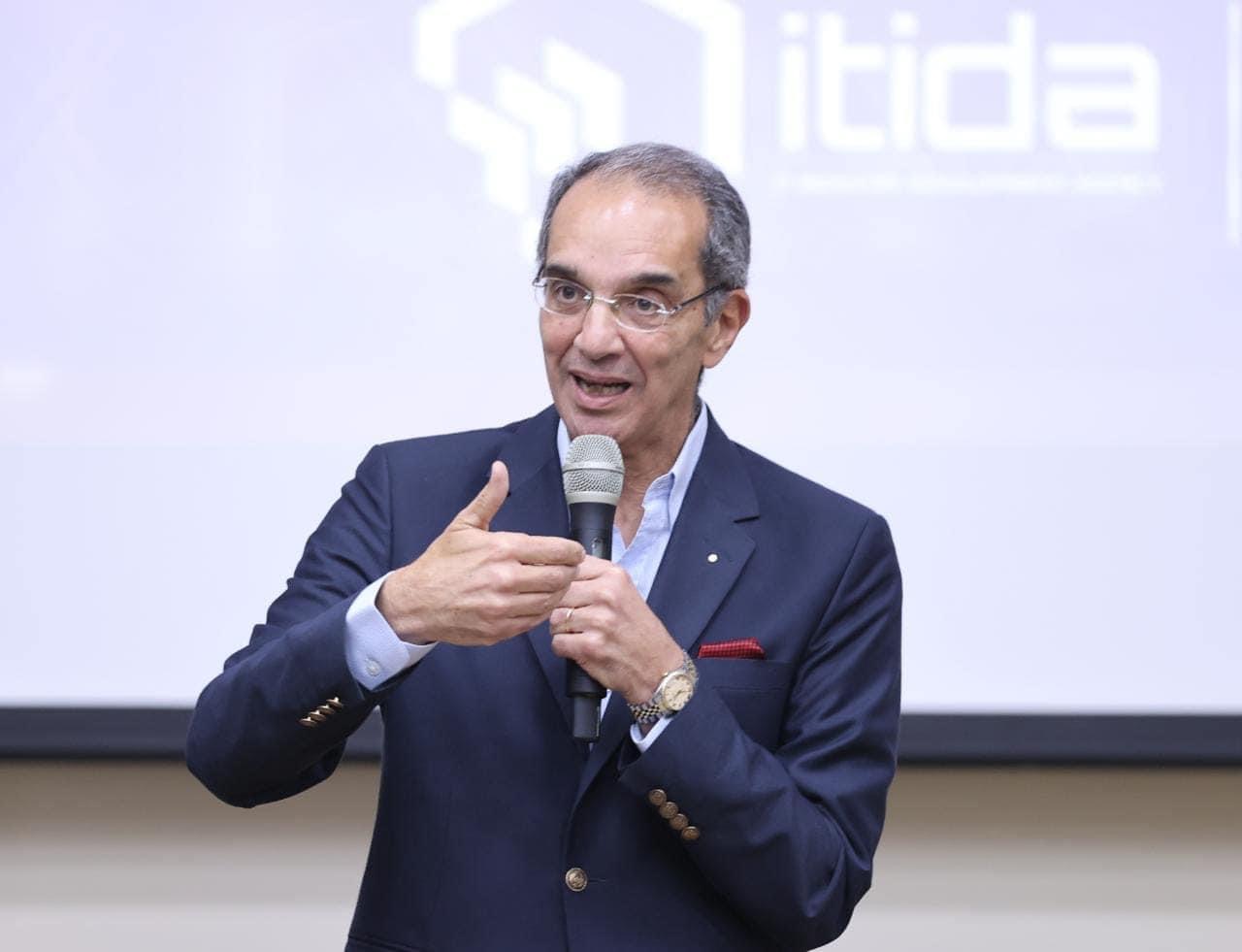 وزير الاتصالات: مصر الرابع عالميا فى تصنيف عدد المهنيين المستقلين بالنسبة إلى عدد السكان