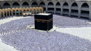 السياحة: استمرار موسم العمرة خلال شهر شوال