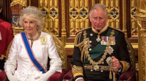 تقاليد تعود إلى 1000عام.. مراسم تتويج تشارلز ملكا لبريطانيا