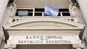 للمرة الثانية خلال شهر.. الأرجنتين ترفع سعر الفائدة لـ91% سنويا