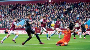 أرسنال يواجه نوتنجهام فوريست في الدوري الإنجليزي.. الليلة