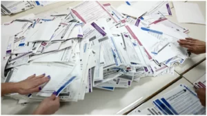  استطلاعات: تقدم حزب الحكومة في نتائج الانتخابات العامة باليونان