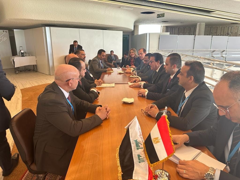 وزير الصحة يشارك في جلسة “دور التصنيع المحلي في توفير أدوية الأمراض غير السارية”