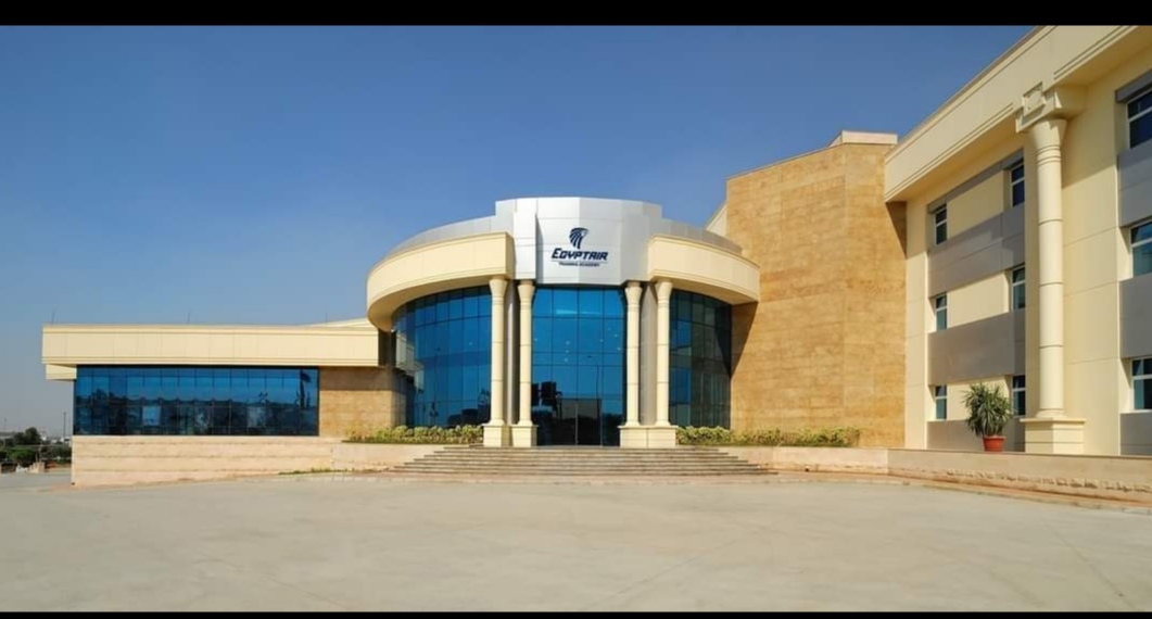 تجديد اعتماد الوكالة الأوروبية لسلامة الطيران لأجهزة الطيران التمثيلي “سيميليتور” بأكاديمية مصر للطيران للتدريب