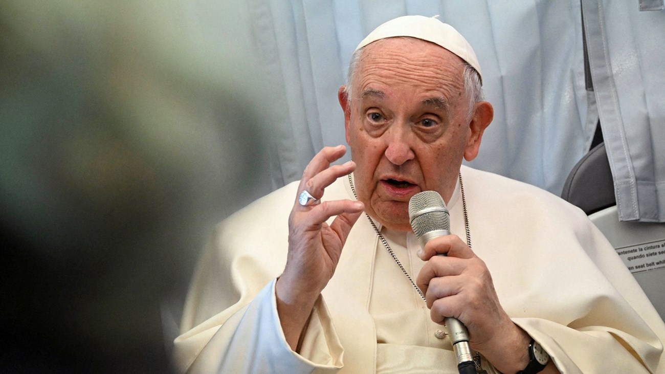  بابا الفاتيكان يدعو لتسهيل تقديم المساعدة لضحايا الإعصار موكا