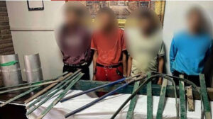 ضبط 4 أشخاص لسرقتهم أجزاء من السور الحديدى الخاص بأحد الكبارى بالوايلى