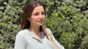 شاهد| وصلة غزل بين شام الذهبي ووالدتها أصالة