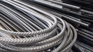 تراجع أسعار الحديد والأسمنت في تعاملات نهاية الأسبوع