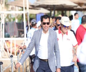 وزير الشباب يشارك في حضور افتتاح بطولة كأس أفريقيا والبطولة العربية للترايثلون