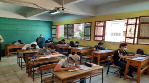 تداول امتحان الشهادة الإعدادية بجروبات الغش