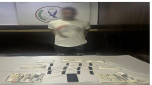 سقوط مسجلى خطر لاتجارهم فى الحشيش والايس بالمطرية والمعصرة