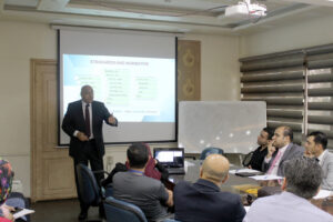 ‏” التقنيات اللوجستية الحديثة وتطبيقاتها “‏  في ورشة عمل بالقابضة للمطارات