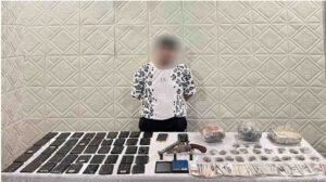 منشور على “فيس بوك” يقود للقبض على تاجر مخدرات بحوزته 7,5 حشيش وهيدرو بحدائق القبة