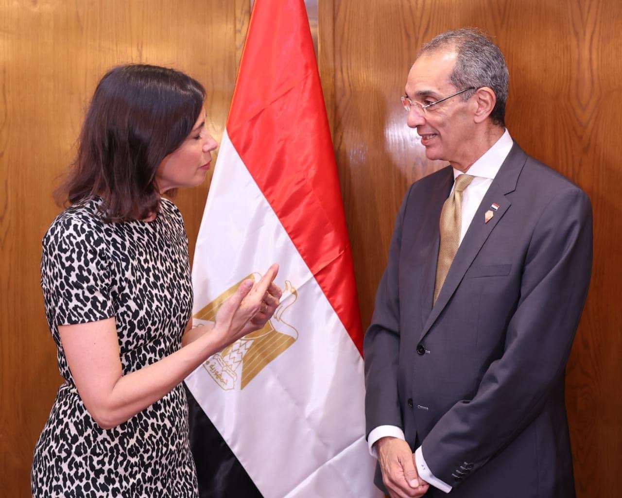 وزير الاتصالات يناقش مع رئيس هيئة الاتصالات الفيدرالية الأمريكية التعاون فى مجال تنظيم قطاع الاتصالات