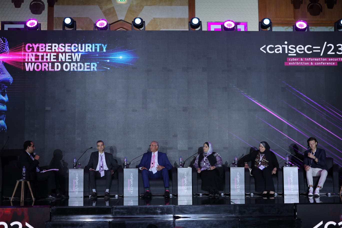 في جلسة لوائح الأمن السيبراني بـ Caisec”23 مشغلو الاتصالات: نتوقع تهديدات جديدة مع تدشين 5G