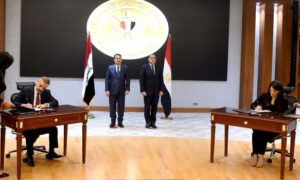 رئيس الوزراء ونظيره العراقي يشهدان توقيع 11 وثيقة تعاون