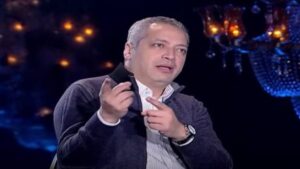 تامر أمين ينفعل على الهواء بسبب انهيار عقار بالإسكندرية