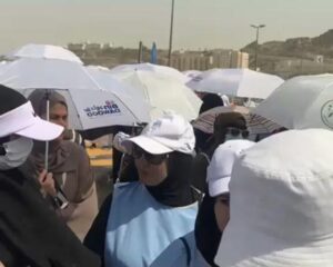 شركات السياحة تناشد السلطات السعودية فتح طريق منى