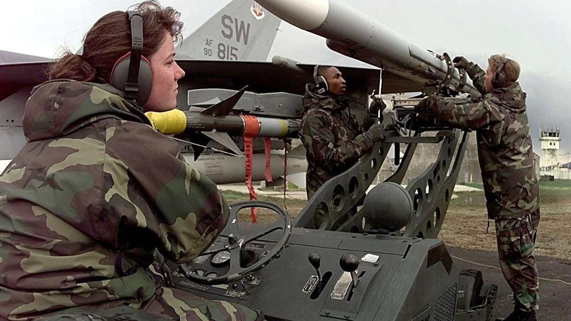 سر رفض سويسرا تصدير الأسلحة إلى أوكرانيا