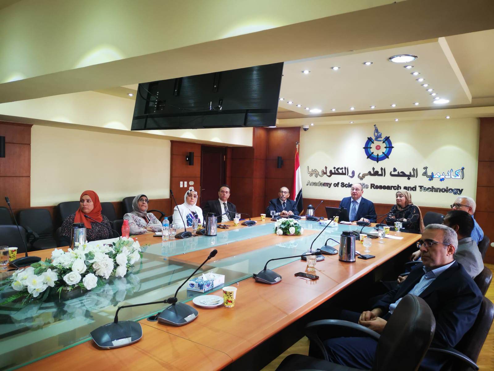 أكاديمية البحث العلمي تبحث التعاون العلمي المشترك مع رئيس اللجنة الدولية لأبحاث الفضاء