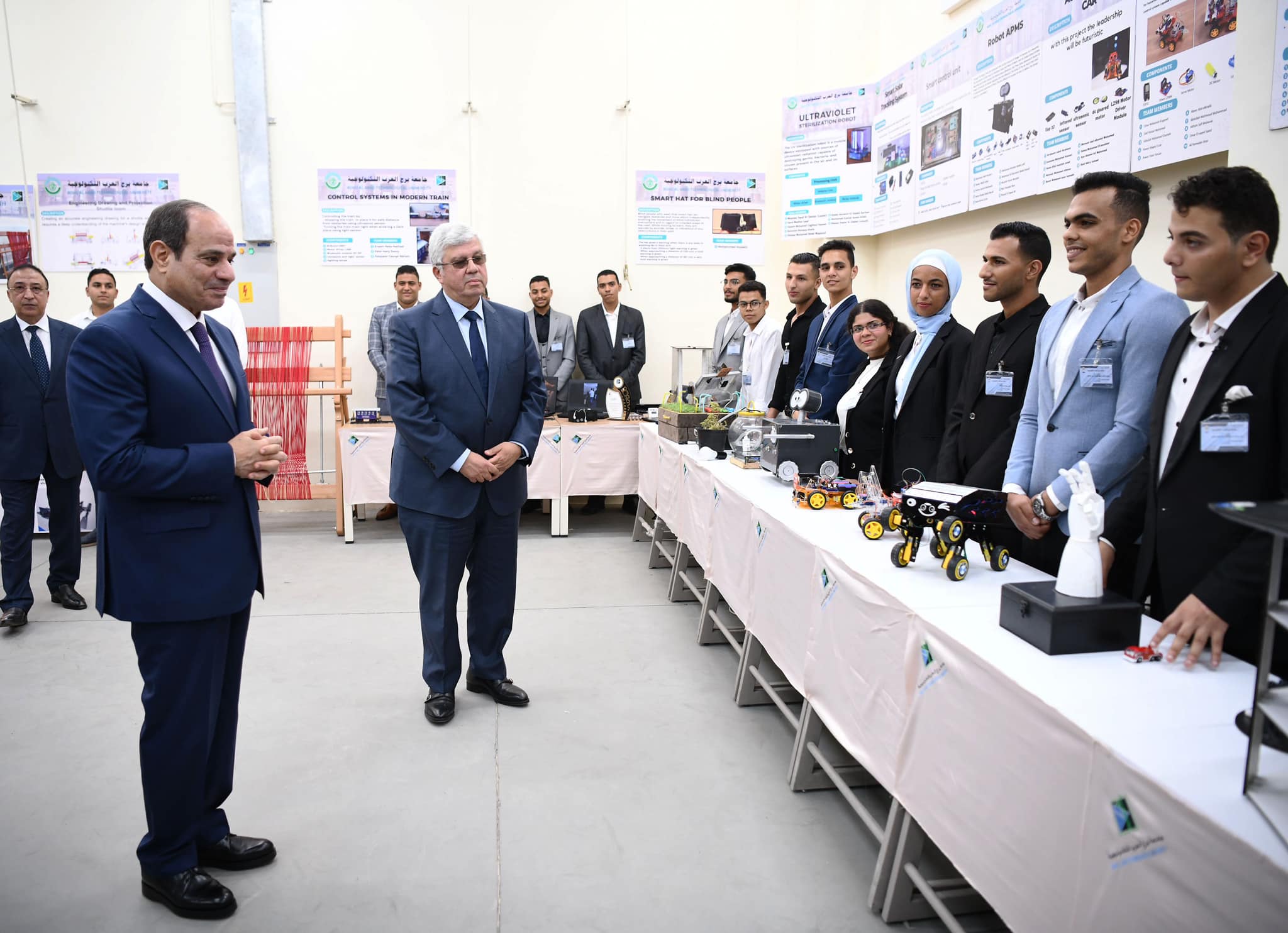 الرئيس السيسى: نستطيع معا “دولة وشعب” التغلب على التحديات (صور)