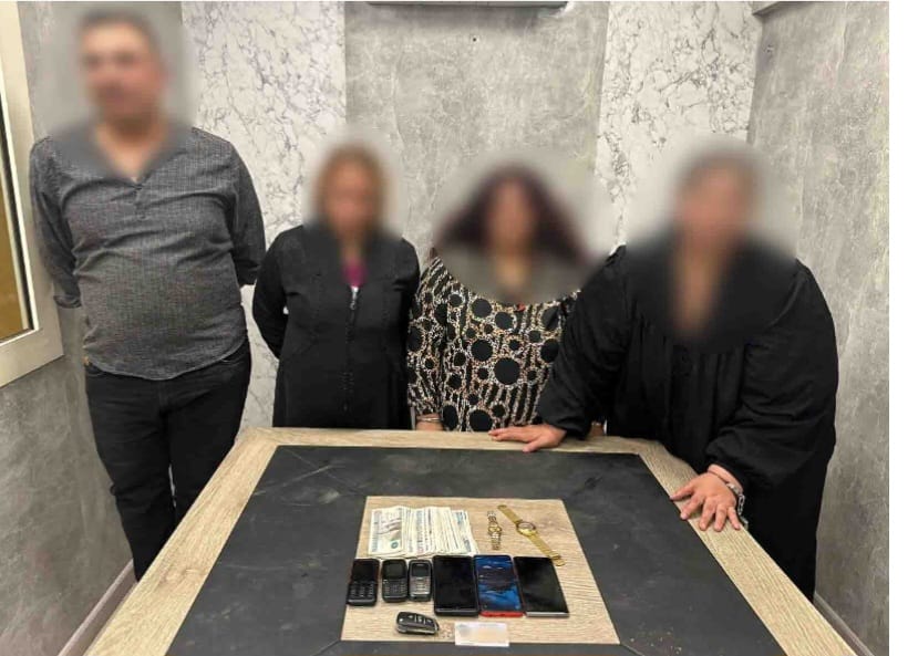ضبط رجل و 3 سيدات كونوا  تشكيل عصابى لنشل ركاب المواصلات العامة بمدينةنصر