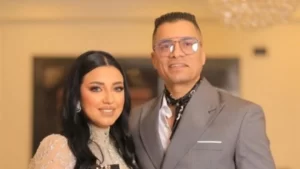 حسن شاكوش يعتدي على زوجته بالسب والقذف