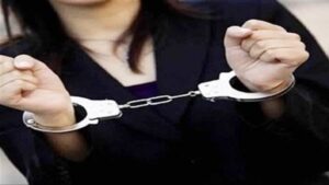 سقوط سيدة لإدارتها كيان غير مرخص يعطى شهادات صفة “مستشار ” بالازبكية