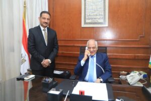 محافظ الجيزة يهنئ أوائل الثانوية العامة من أبناء المحافظة
