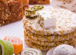 مع اقتراب الاحتفال بـ”المولد النبوي”…تعرف على أسعار “حلاوة المولد” لهذا العام