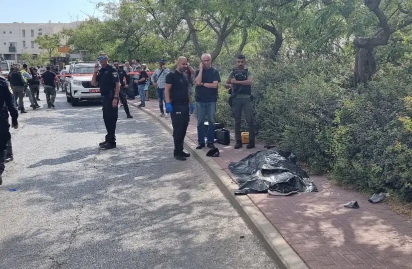  إطلاق نار في القدس المحتلة.. 4 مصابين واستشهاد منفذ العملية