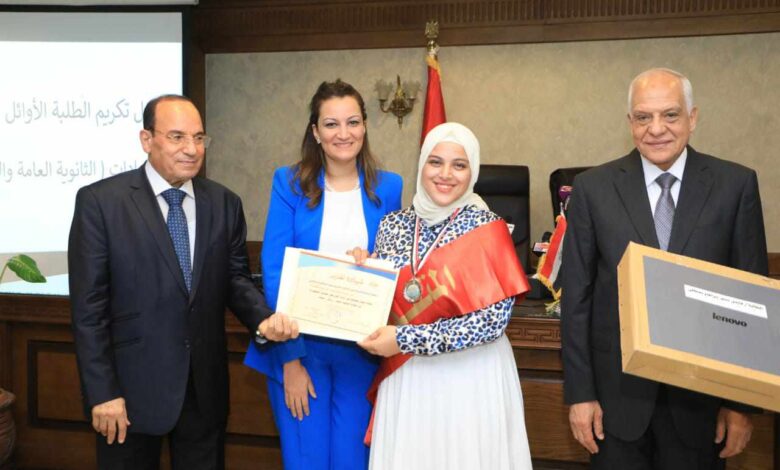 تكريم أوائل أبناء الجيزة