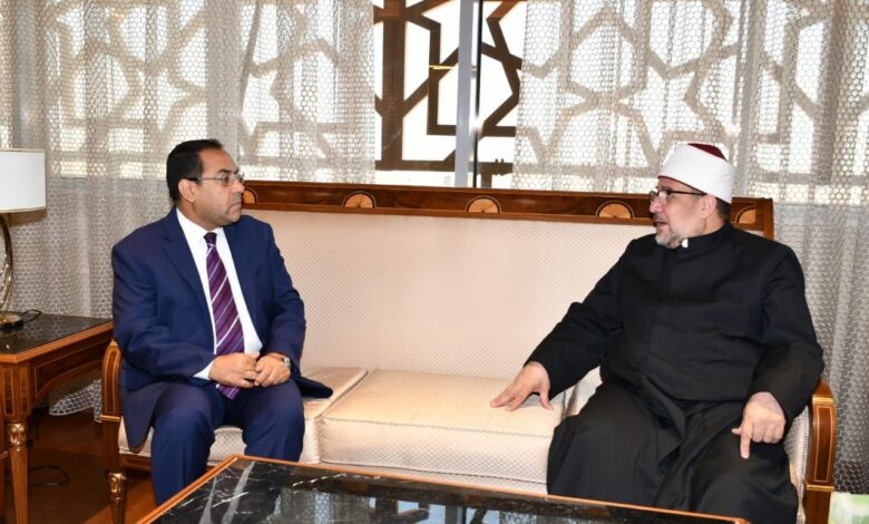 وزير الأوقاف ورئيس الجهاز المركزي للتنظيم والإدارة