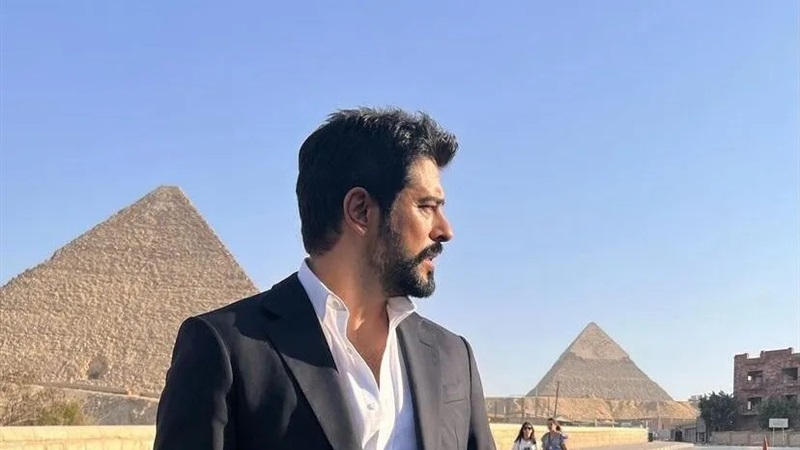 بعد تداول صوره في الأهرامات.. سر زيارة بوراك أوزجيفيت لـ”مصر”