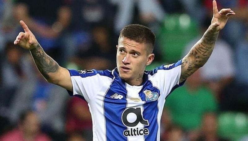 بعد انضمامه لـ”النصر السعودي”.. 10 معلومات عن البرازيلي “أوتافيو”