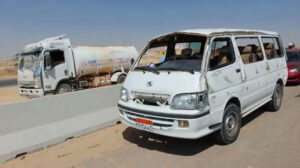 انقلاب ميكروباص على طريق العلمين – وادي النطرون وإصابة 13 شخصا