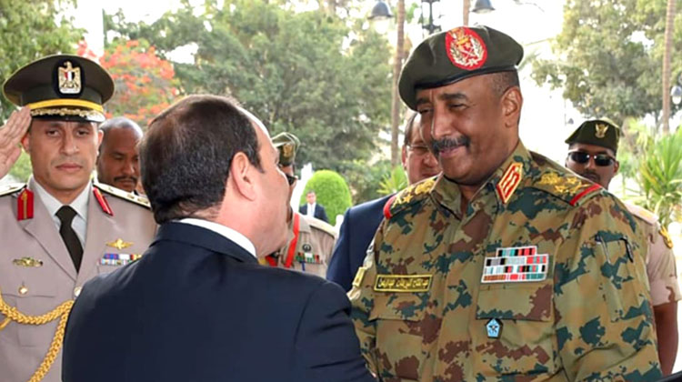 السيسي يستقبل البرهان