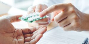 مينا فارم للأدوية تضيف صلاحيات جديدة لرئيس مجلس الإدارة