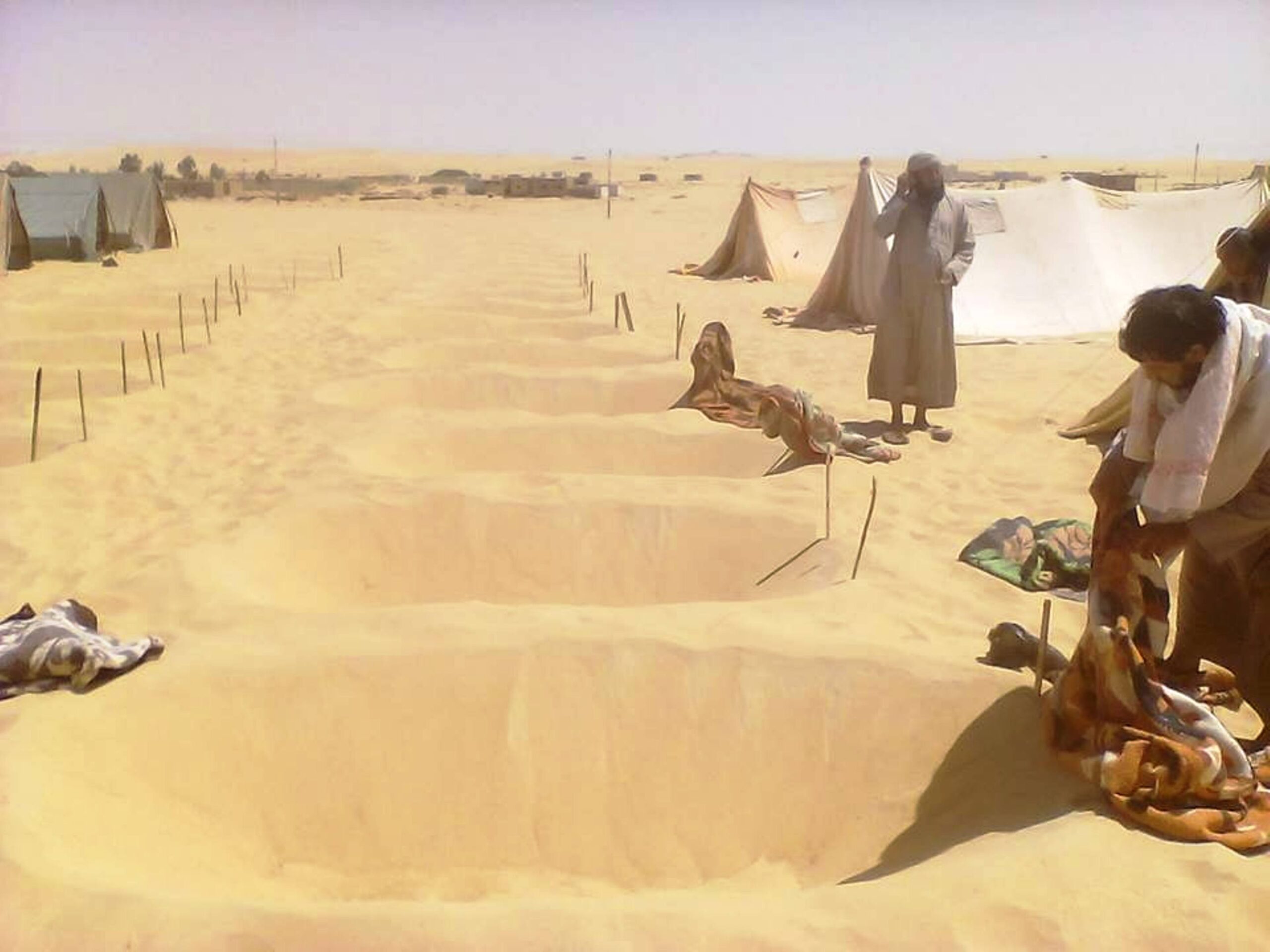 السياحة: رمال جبل الدكرور بسيوة تعالج أمراض الروماتيزم وآلام المفاصل