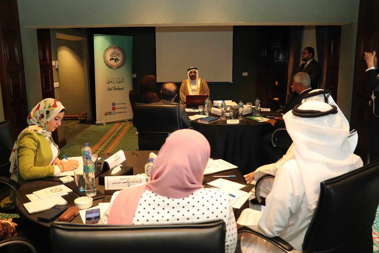 افتتاح البرامج المتخصصة بالبرلمان العربي