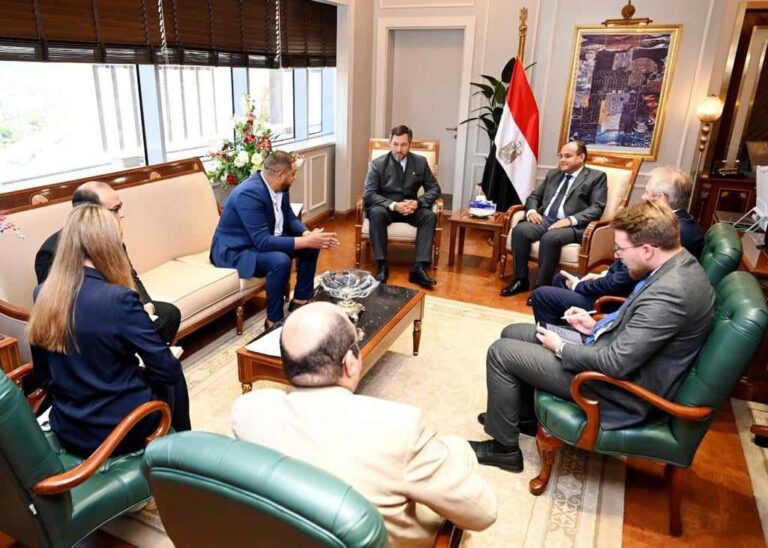 وزيرا التجارة والصناعة المصرى والتتارستانى