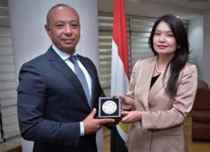 وفد إدارة الجمارك وحماية الحدود الأمريكية يشيد بالإجراءات الأمنية بالمطارات المصرية