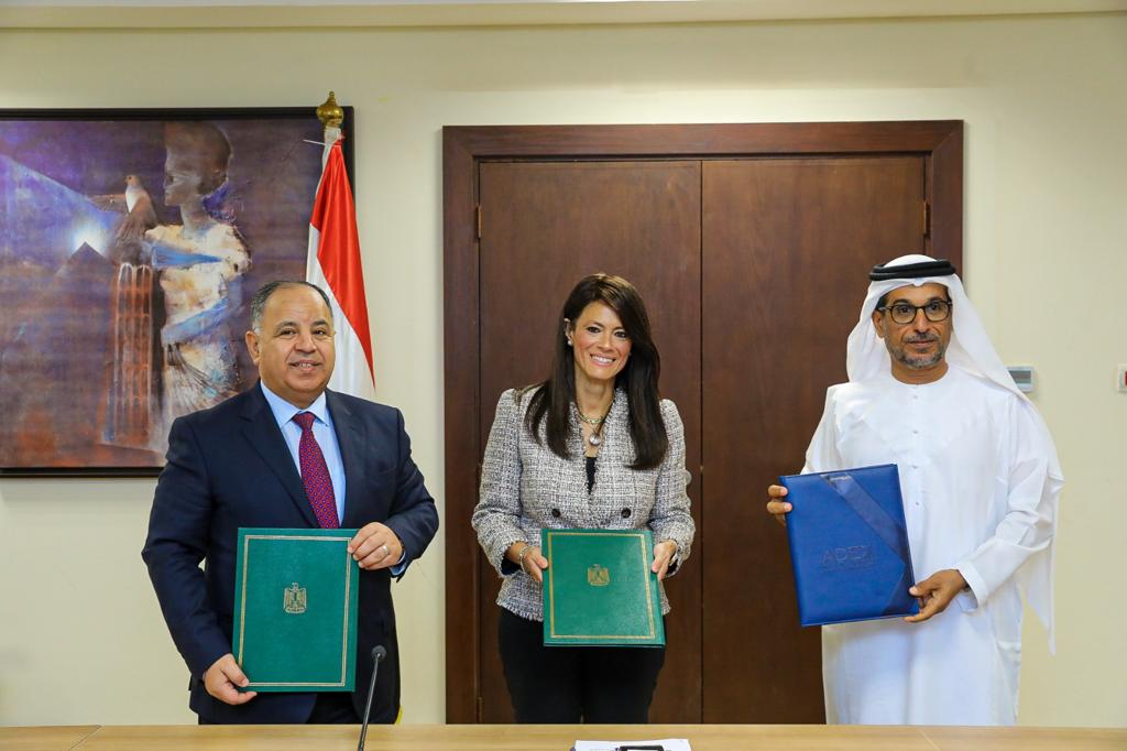 توقيع اتفاقية بين مصر والإمارات لتمويل واردات القمح بقيمة 500 مليون دولار