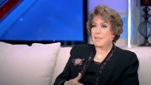 “وداعًا سيدة المسرح العربي”.. نجوم الفن ينعون سميحة أيوب