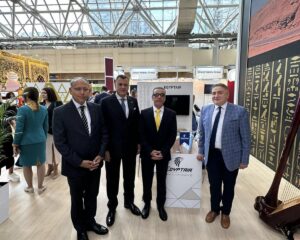 وزير السياحة يفتتح الجناح المصري بمعرض موسكو